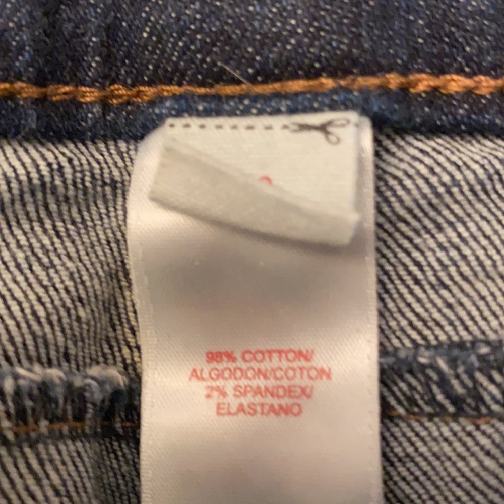Dark denim jeans with flare leg bottom. Size 10 - Picture 6 of 7
